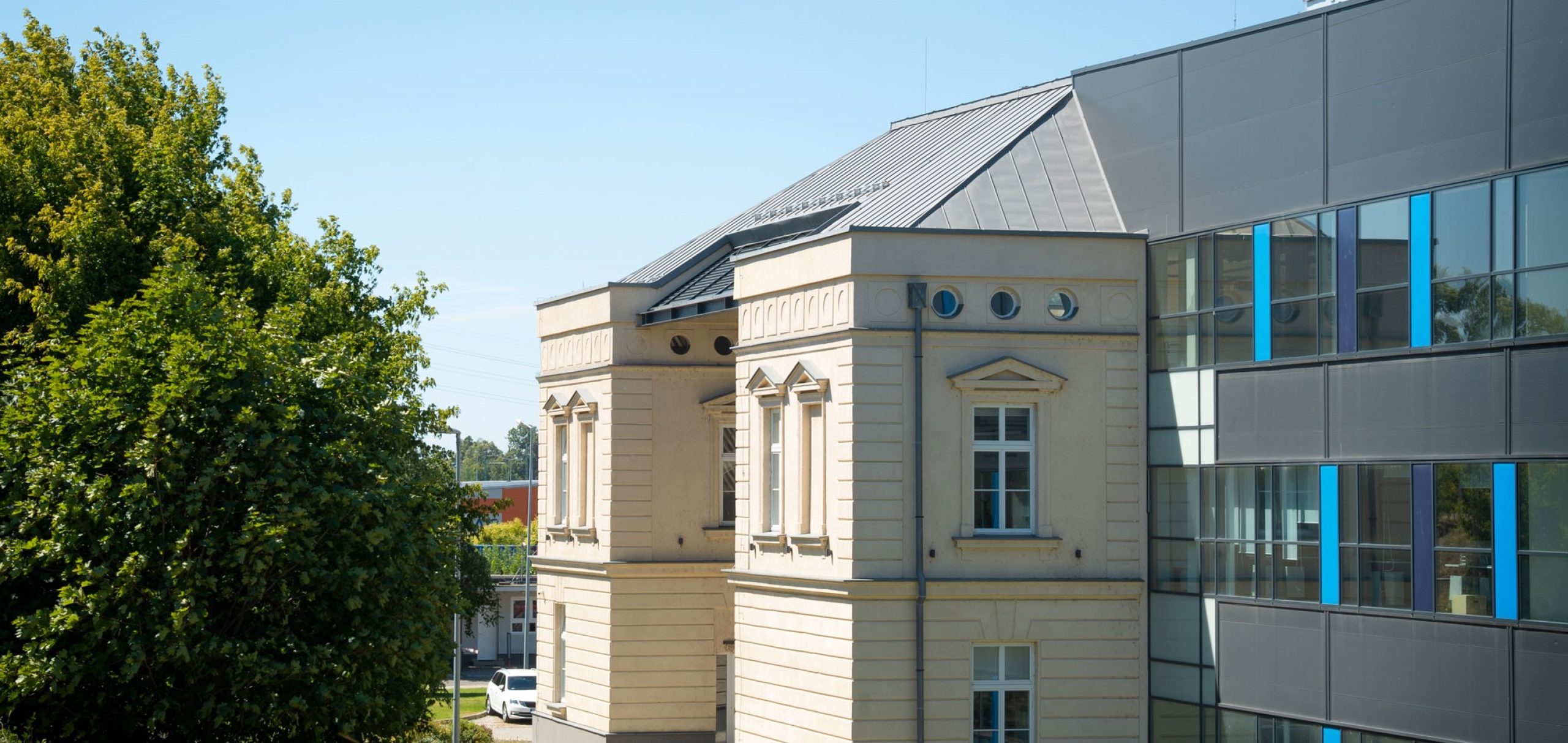 B9 ÚJ1