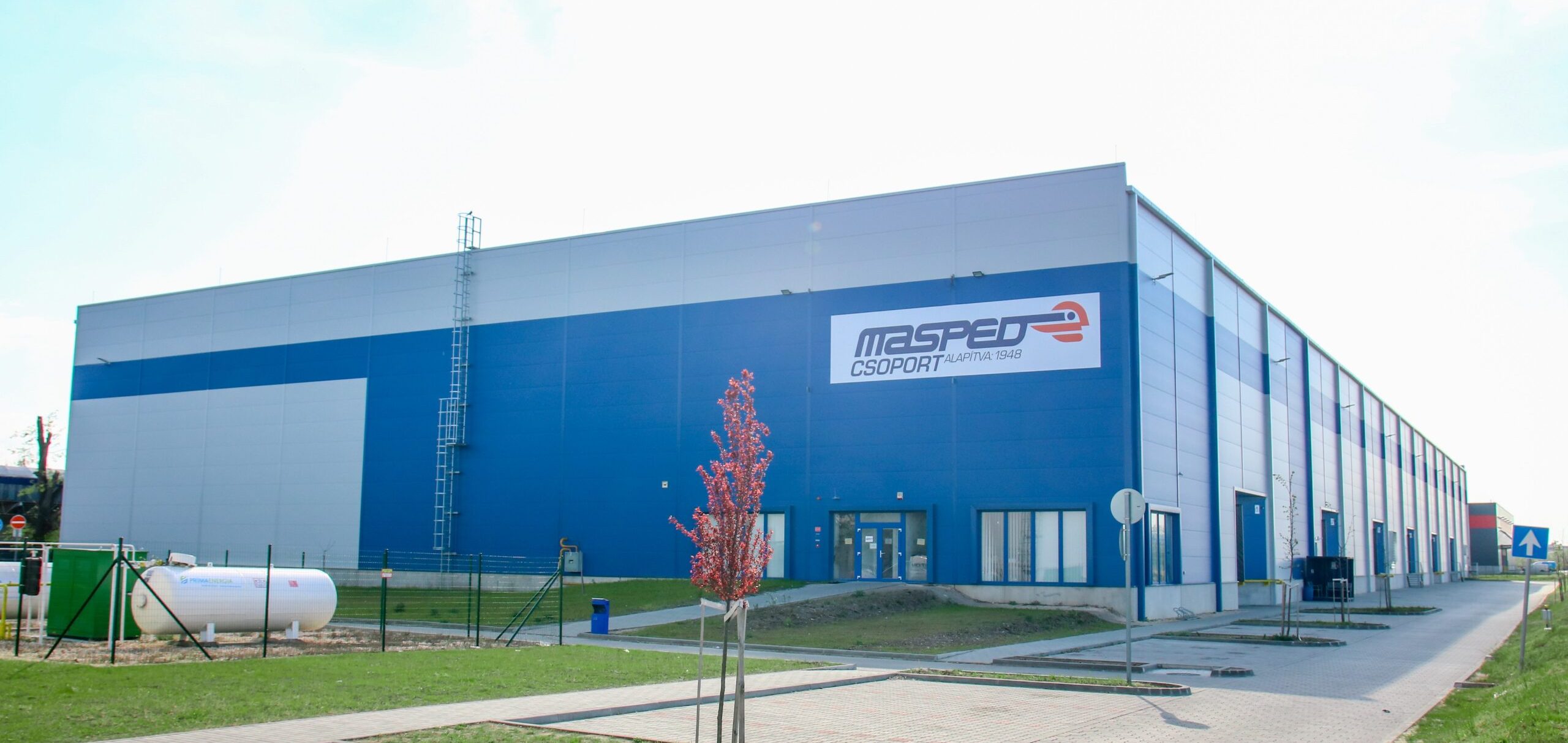 e9 ÚJ